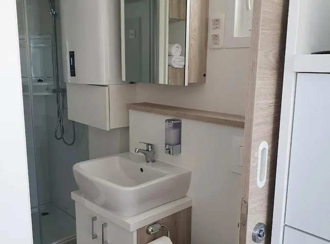 Floating House Sena 풀라